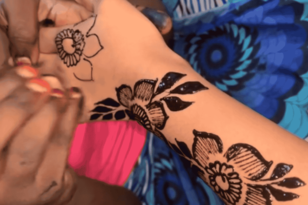 Henna 2 (1)
